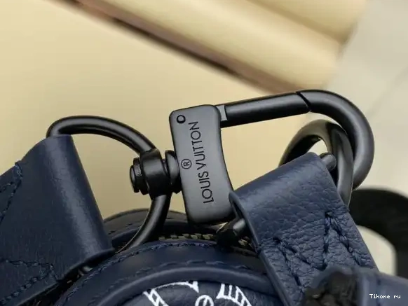 Cheap cm VUITTON Alpha-24*16*8 LOUIS Nano 0618